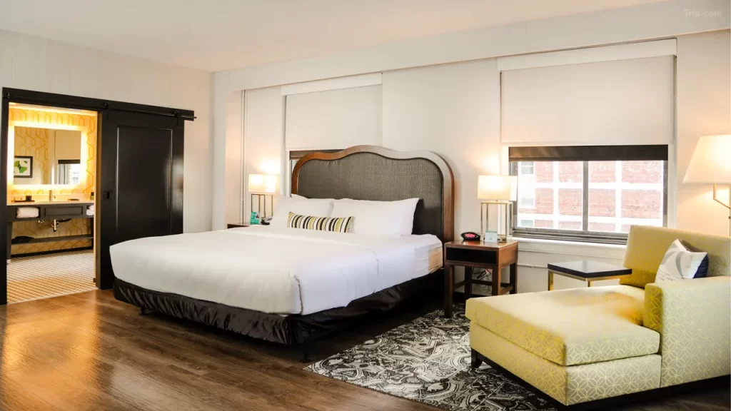 Kansas City hotels with toddlers Hotel Indigo