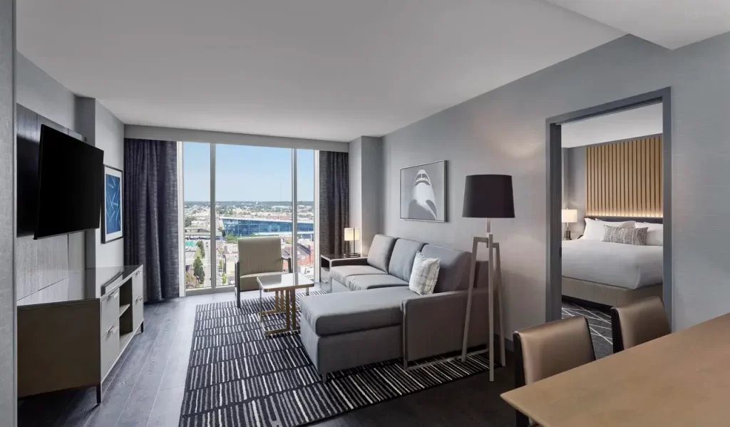 Kansas City hotels with toddlers Loews